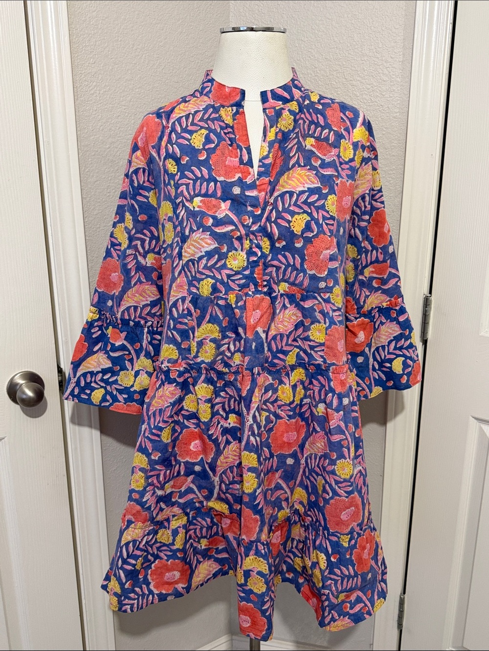 Liza Byrd Cotton Floral Swing Design Lightweight Bell Sleeve Flowy - Picture 2 of 7